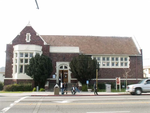 Landmark-43C-Temescal-Branch.jpg
