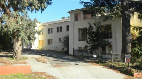 LM18-001-4690-Tompkins-Avenue.jpg