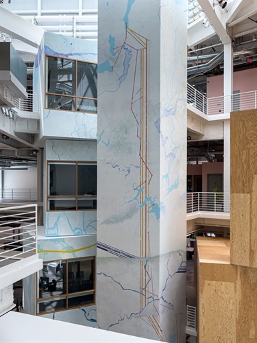 Artwork painted on the column of a building. 